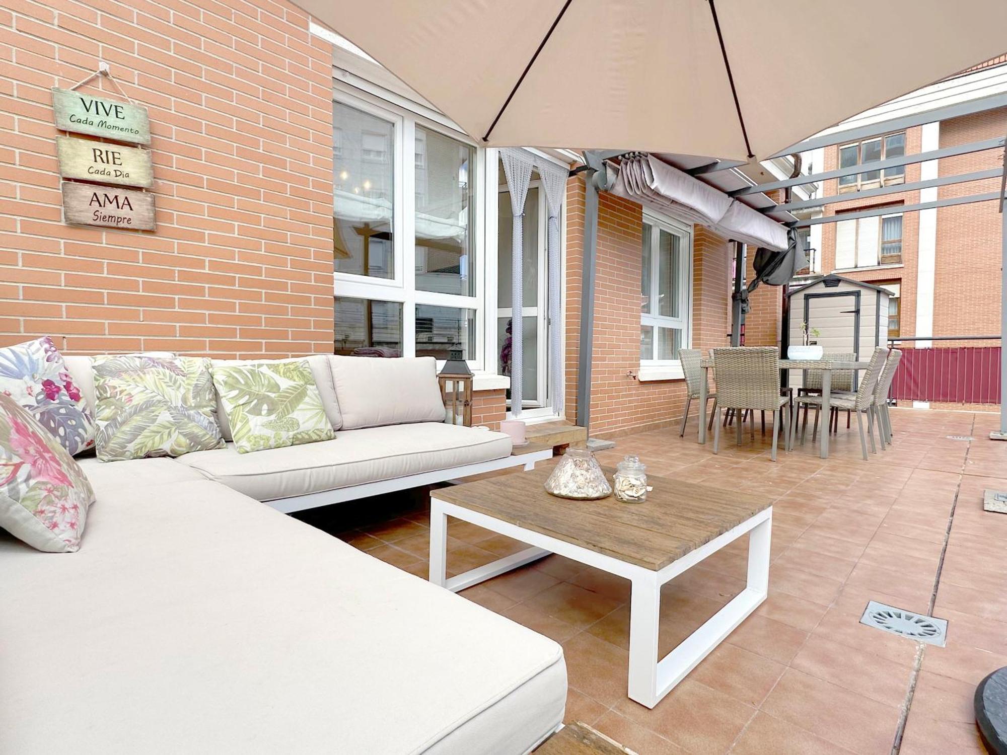 Апартаменты Apartamento Con Gran Terraza En El Centro Кастро-Урдиалес Экстерьер фото