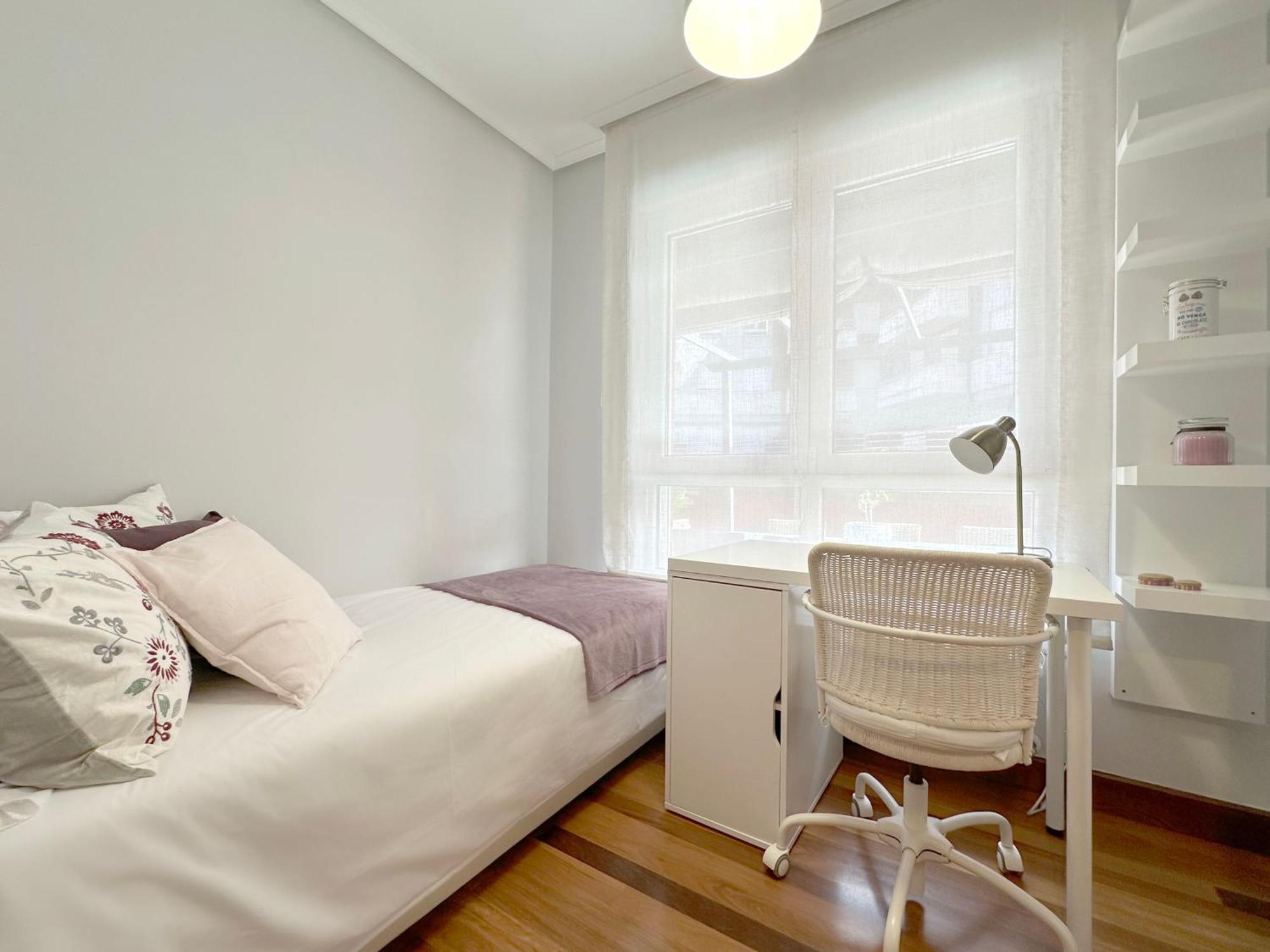 Апартаменты Apartamento Con Gran Terraza En El Centro Кастро-Урдиалес Экстерьер фото