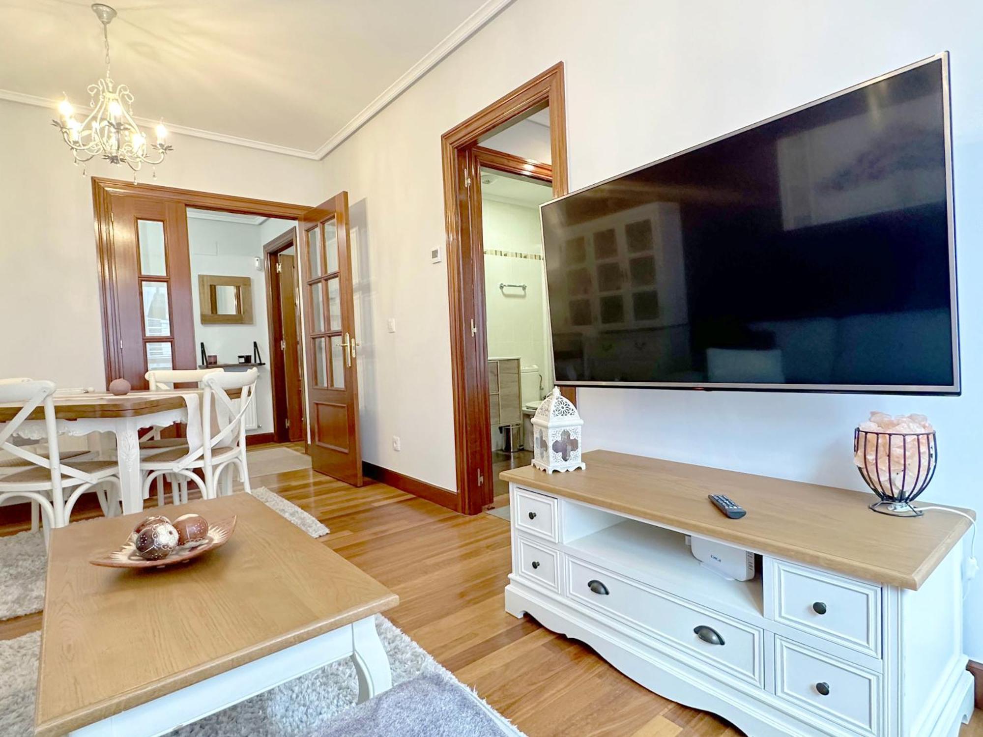 Апартаменты Apartamento Con Gran Terraza En El Centro Кастро-Урдиалес Экстерьер фото
